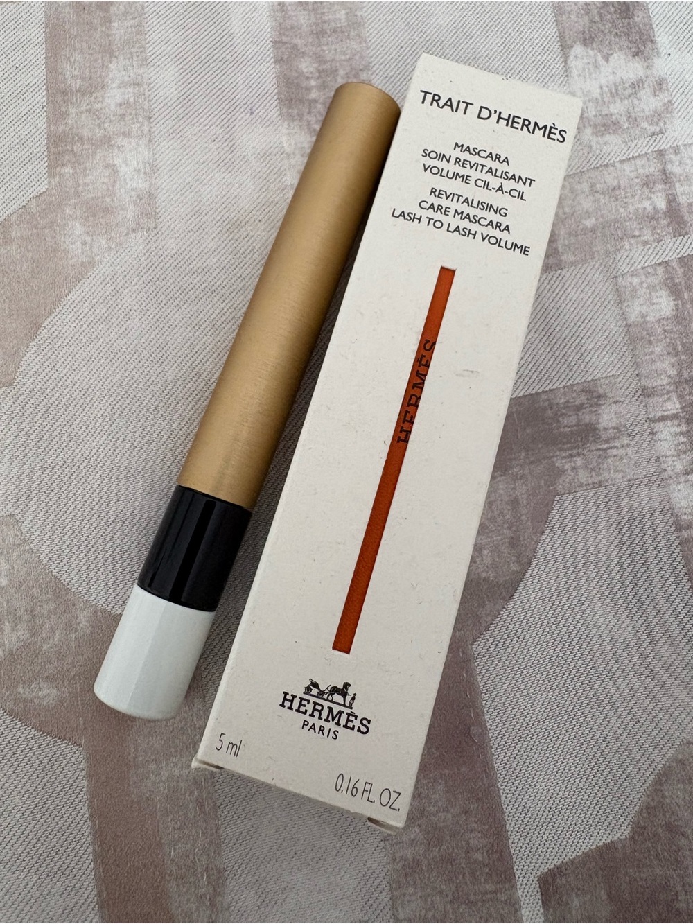 Hermes Trait d'Hermes Mascara - Gold & White